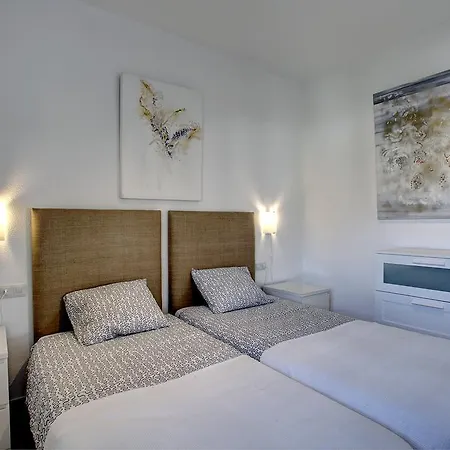 Sunny Golf Εστεπόνα