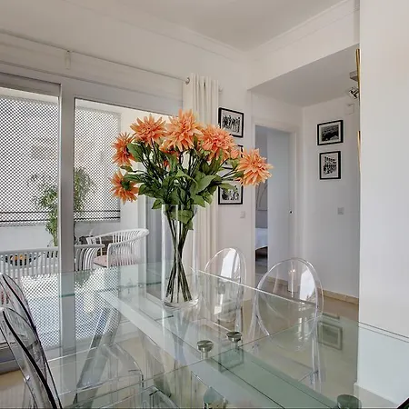 Sunny Golf Apartment Estepona