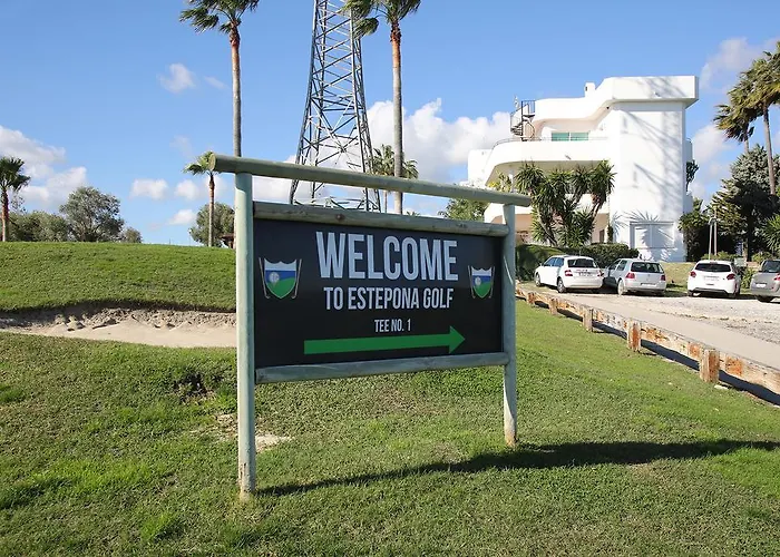 Sunny Golf 埃斯特波纳